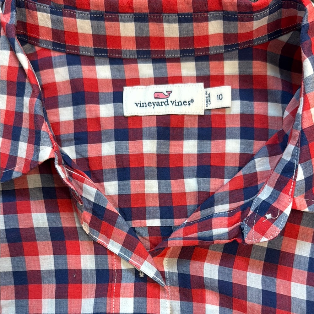 Vineyard Vines Red and Blue Checkered Women’s Size 10